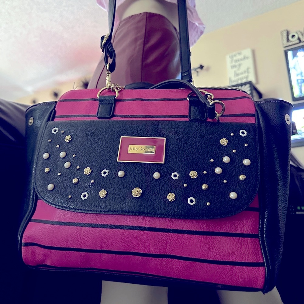 Betsey Johnson purse with matching wristlet - Picture 15 of 15